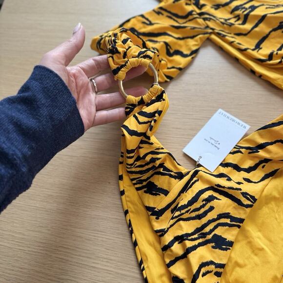 WE WORE WHAT Swimsuit Striped Danielle Anima Pint Women’s Small NWT 1242 - Picture 2 of 7